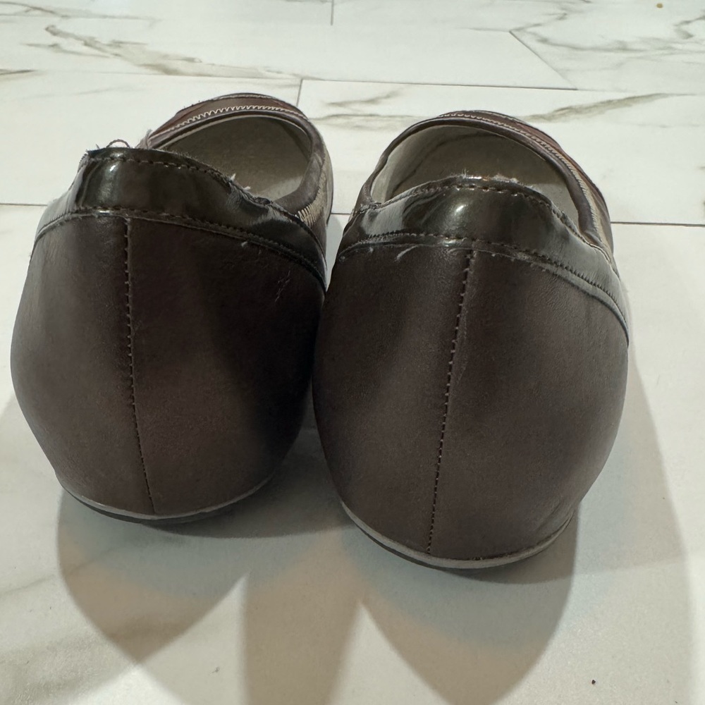 Brown Leather Privó by Clark’s Flats - Picture 6 of 6